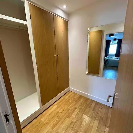 Appartamento Bright And Cosy 1 Bed Flat Next To Tower Bridge Londra Esterno foto